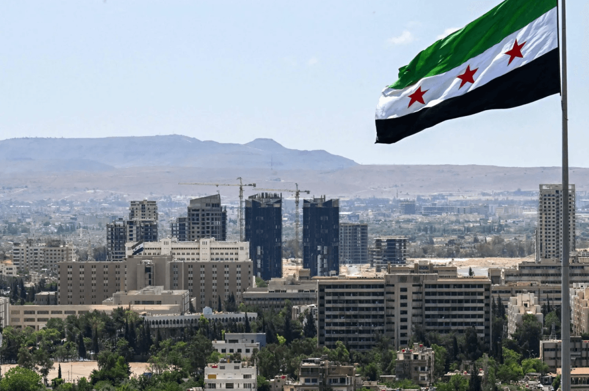 رويترز: 375% زيادة الرحلات عبر المجال الجوي السوري في مايو