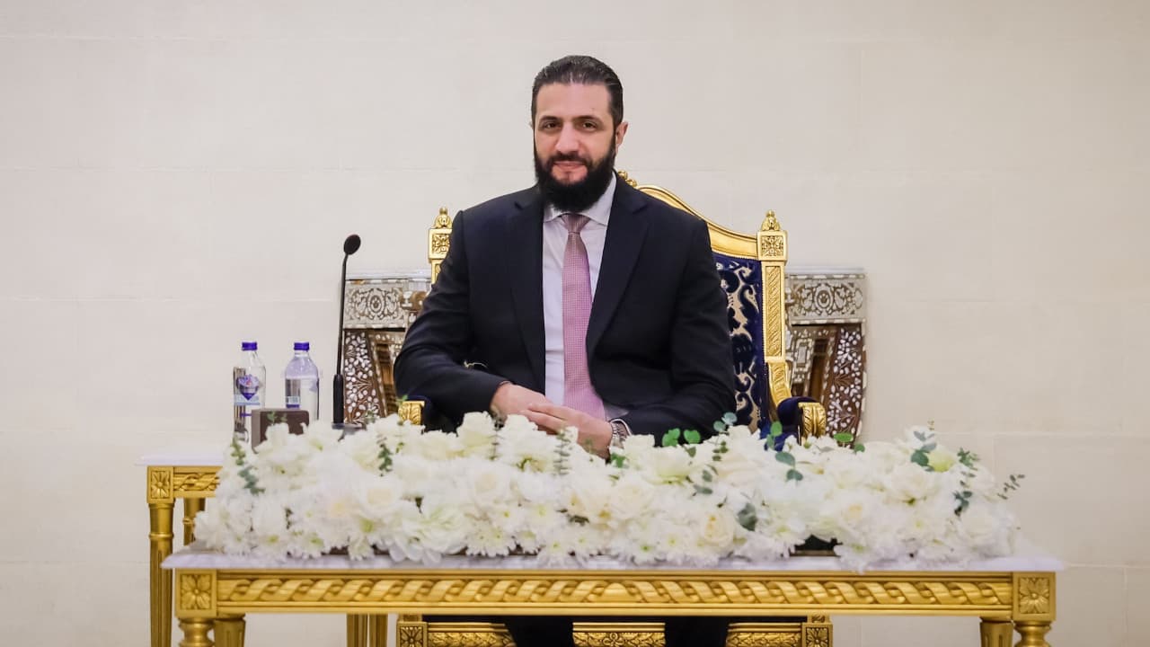 هل تشكّل سوريا بديلاً استراتيجياً لمضيق هرمز في خطوط التجارة والطاقة؟